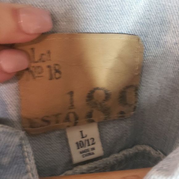 3 for $25 Girls Denim Jacket Size 10 12 - Picture 3 of 5